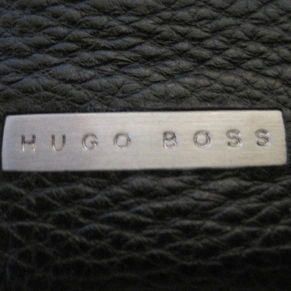 Hugo Boss Bleeker Leather iPad mini Case - Picture 4 of 7